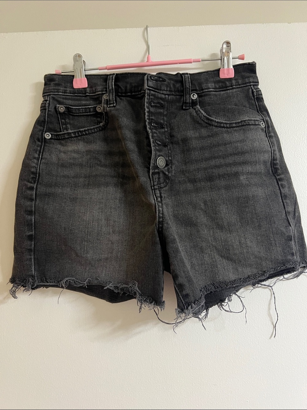 GAP Black High-Rise Frayed Hem Denim Shorts